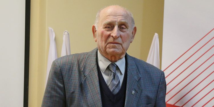 Mama mówiła: trochę się pomodlić i nie płakać. Musimy wytrzymać – wspomnienia Sybiraka