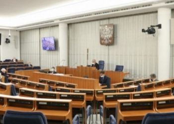Senat w czwartek jednogłośnie przyjął bez poprawek ustawę o obronie ojczyzny