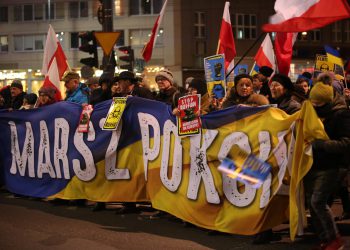 Ulicami Warszawy w solidarności z Ukrainą przeszedł Marsz Pokoju