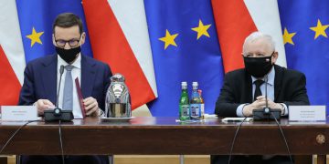 Pociąg z premierem Morawieckim i wicepremierem Kaczyńskim przekroczył granicę polsko-ukraińską