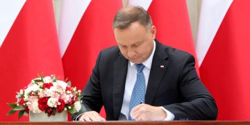 Ustawa o obronie ojczyzny podpisana przez prezydenta!