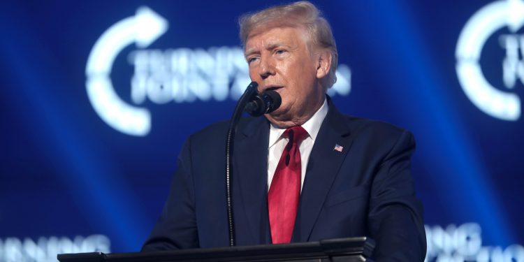 Wyboru w USA w cieniu skandalu