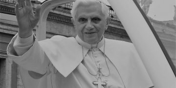 Papież Benedykt XVI nie żyje