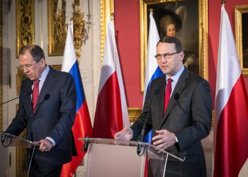 Kto stoi za Radosławem Sikorskim?