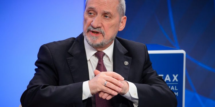 Antoni Macierewicz: Spór idzie o niepodległość