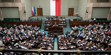 Sejm RP uznał odpowiedzialność Rosji za zbrodnię smoleńską