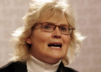 Niemiecka minister obrony podała się do dymisji