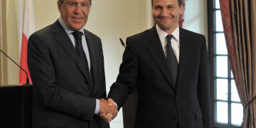 Sikorski o rozbiorze Ukrainy, czyli złodziej krzyczy: Łapać złodzieja!