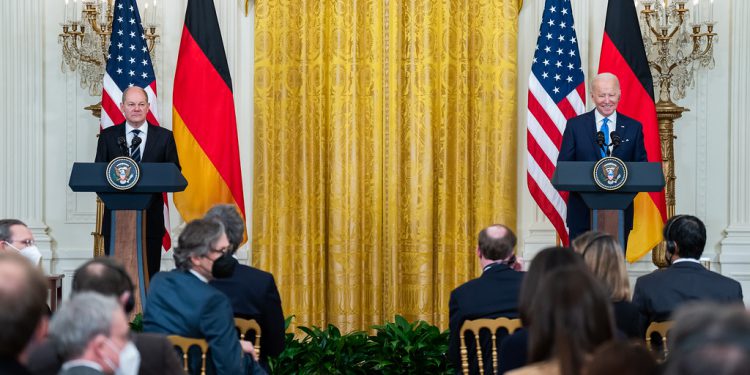 Niemcy i USA przekażą broń Ukrainie – „Trzeba było słuchać Polski”