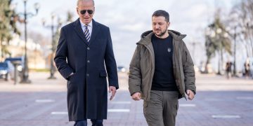 „Ukraińcy przypomnieli światu, co oznacza odwaga” – Joe Biden odwiedził Kijów
