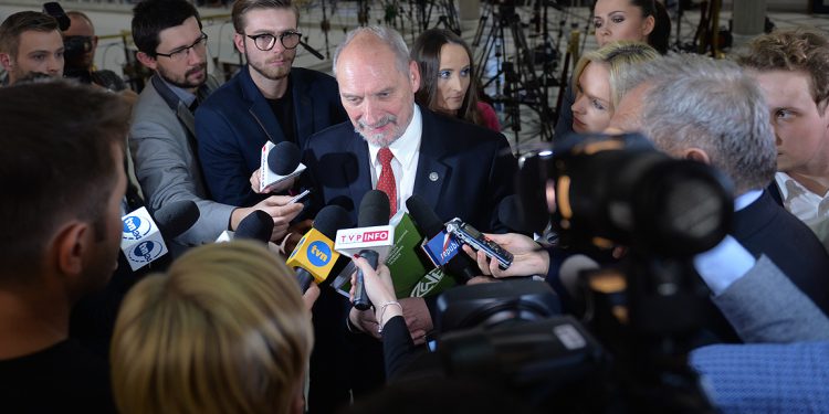 Wniosek do prokuratury ws. zamachu w Smoleńsku