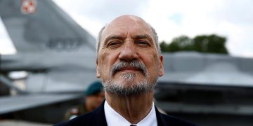 Macierewicz: Film Holland jest antypolski i antyeuropejski