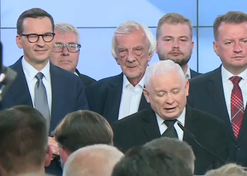 Prawo i Sprawiedliwość wygrywa wybory parlamentarne