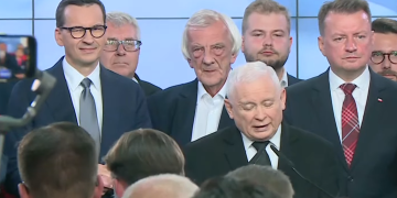 Prawo i Sprawiedliwość wygrywa wybory parlamentarne