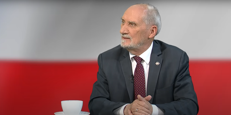 Macierewicz: Kampania opozycji była cyniczna